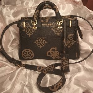 Guess Sestri Bruine Handbag HWPO90-1760-MLO